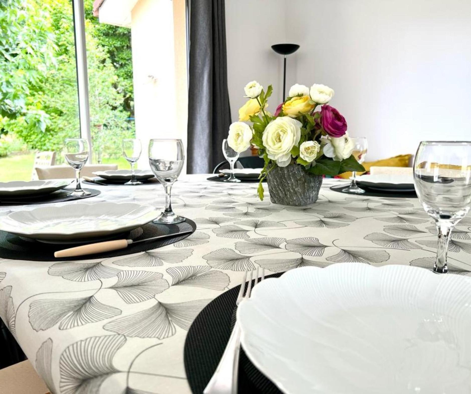 La Garde Familiale Et Spacieuse Couzeix Екстериор снимка